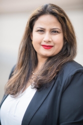 Parul Dua Makkar, BSc, DDS, FACD, FICD